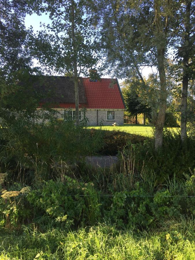 B&B Ut En Thus Sweagerbosk Bagian luar foto