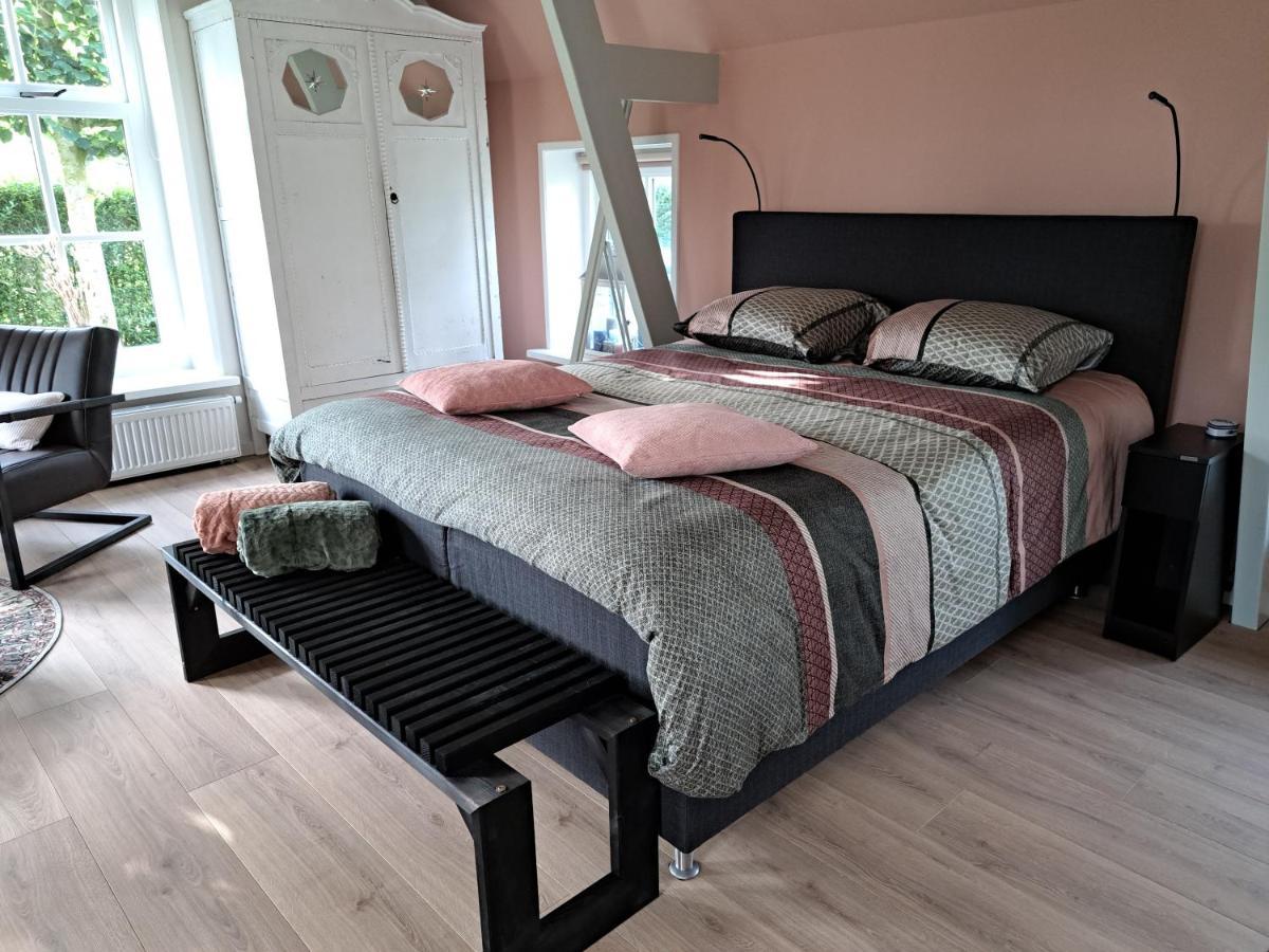 B&B Ut En Thus Sweagerbosk Bagian luar foto