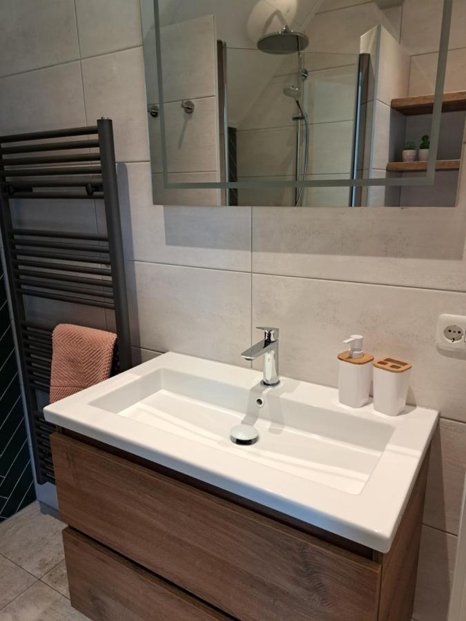 B&B Ut En Thus Sweagerbosk Bagian luar foto